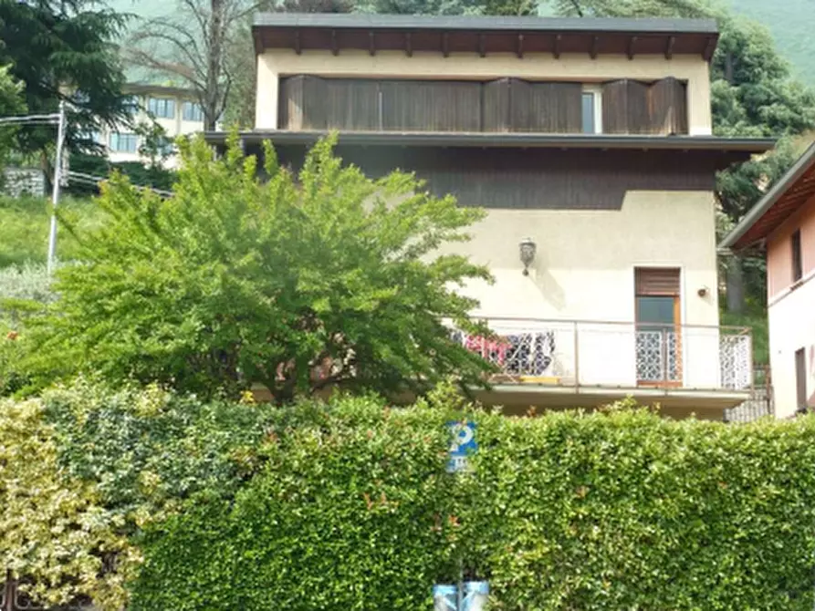 Immagine 3 di Casa indipendente in vendita  in Via del Tonale e Mendola  a Endine Gaiano