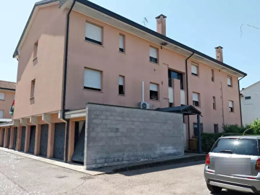 Immagine 10 di Appartamento in vendita  in Via Esuli Giuliano Dalmati a Treviso