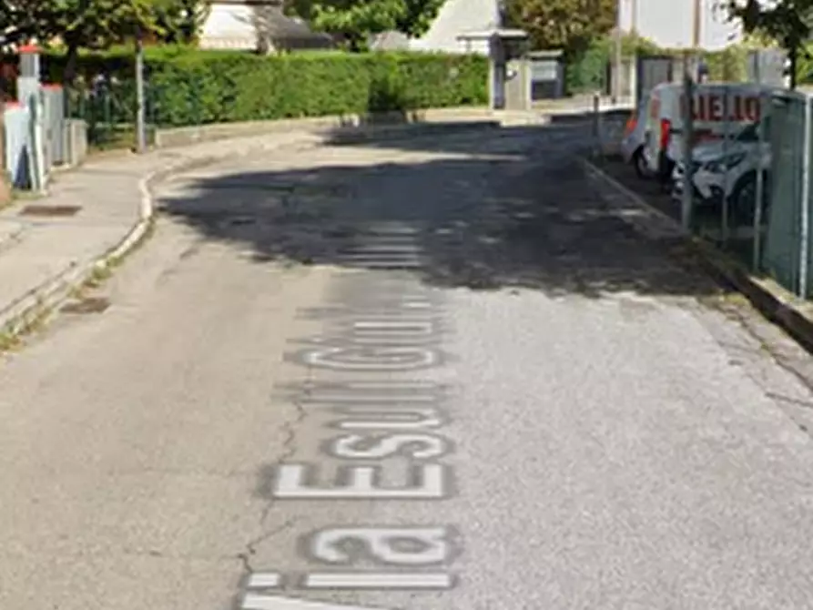 Immagine 14 di Appartamento in vendita  in Via Esuli Giuliano Dalmati a Treviso