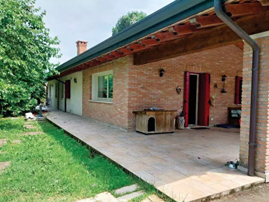 Immagine 10 di Villa in vendita  in Via Ghetto a Mogliano Veneto