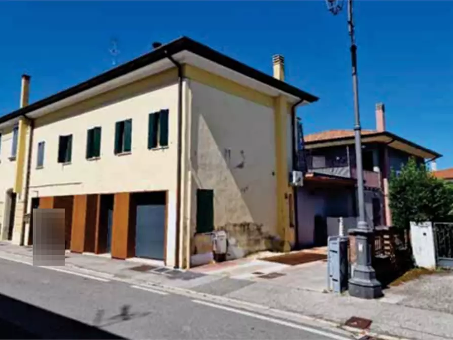Immagine 5 di Negozio in vendita  in Via Roma a Salgareda