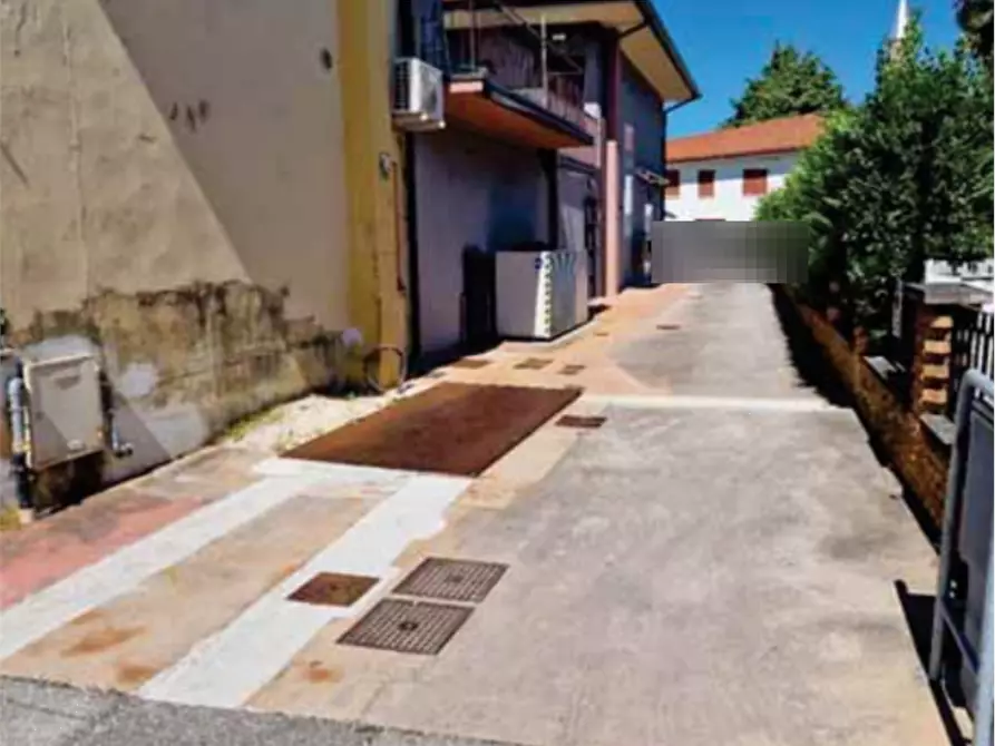Immagine 6 di Negozio in vendita  in Via Roma a Salgareda