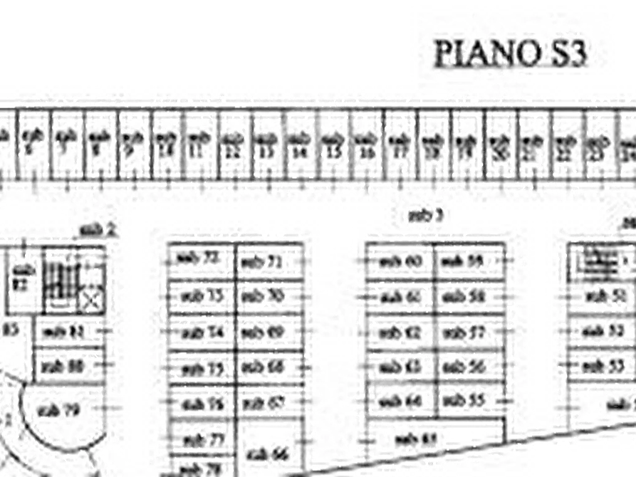 Immagine 5 di Garage in vendita  in Via di Grotta di Gregna  a Roma