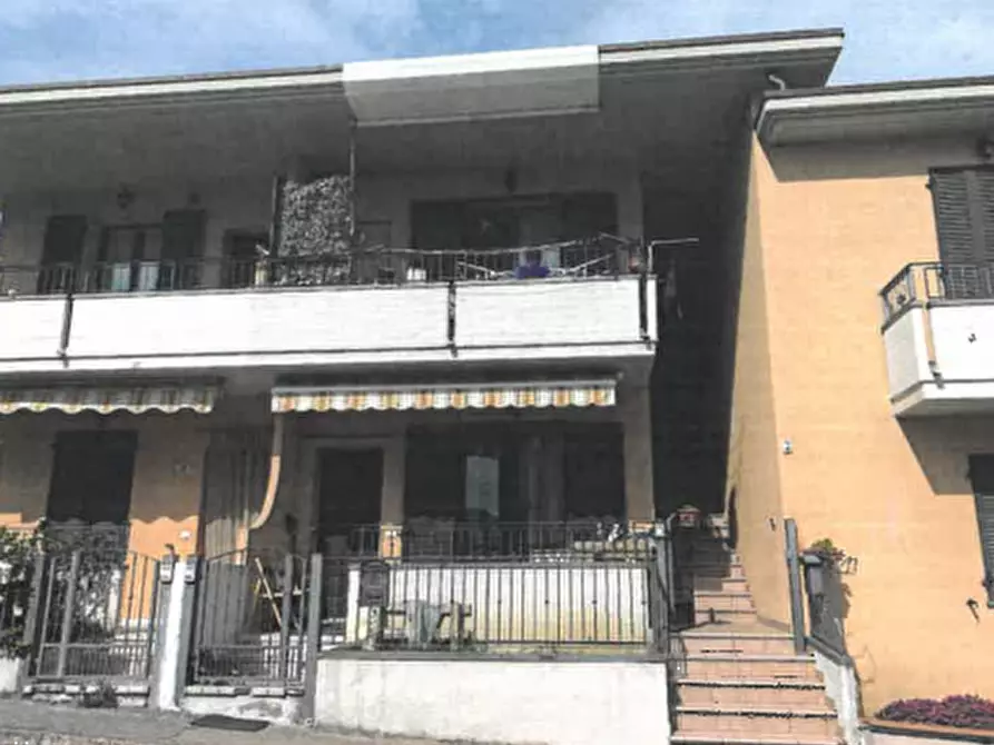 Immagine 2 di Appartamento in vendita  in Via Papa Giovanni XXIII a Montecalvo In Foglia