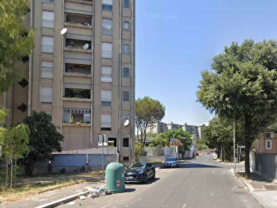 Immagine 1 di Garage in vendita  in Via di Grotta di Gregna  a Roma