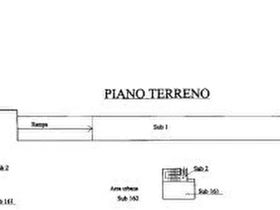 Immagine 10 di Garage in vendita  in Via di Grotta di Gregna  a Roma