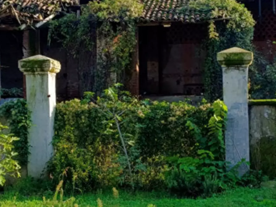 Immagine 5 di Garage in vendita  in Via Veneziana Badalasco a Fara Gera D'adda