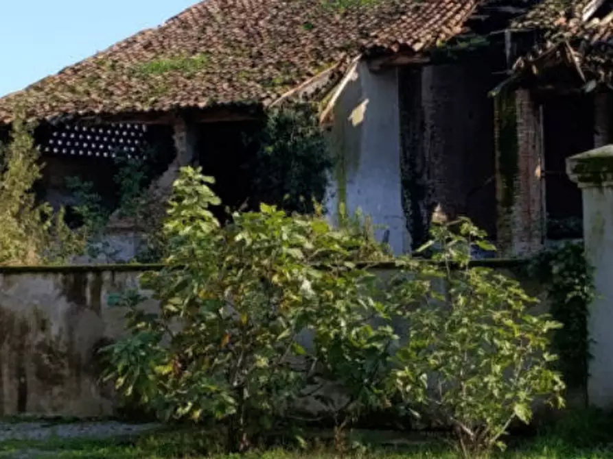 Immagine 6 di Garage in vendita  in Via Veneziana Badalasco a Fara Gera D'adda