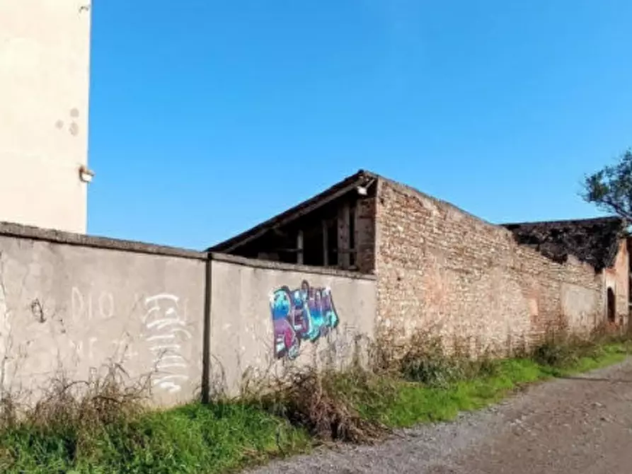 Immagine 8 di Garage in vendita  in Via Veneziana Badalasco a Fara Gera D'adda