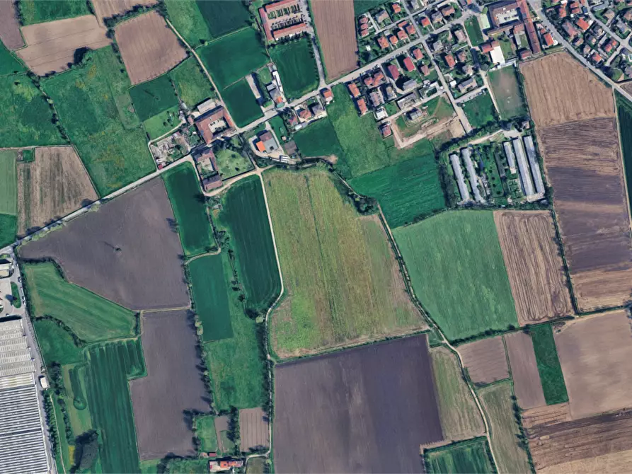 Immagine 16 di Garage in vendita  in Via Veneziana Badalasco a Fara Gera D'adda