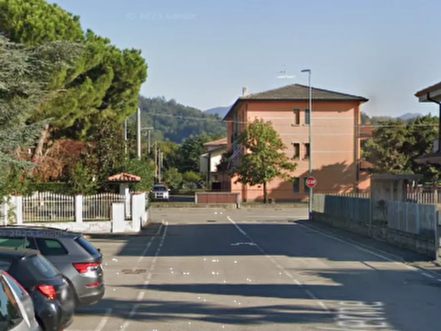 Immagine 2 di Garage in vendita  in via Giulio Verne a Bagnatica