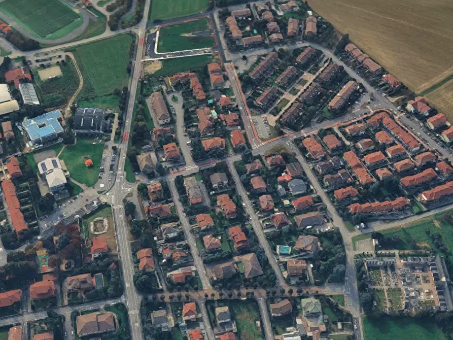 Immagine 4 di Garage in vendita  in via Giulio Verne a Bagnatica