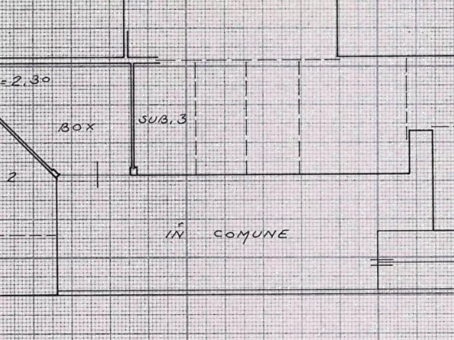 Immagine 8 di Garage in vendita  in via Giulio Verne a Bagnatica