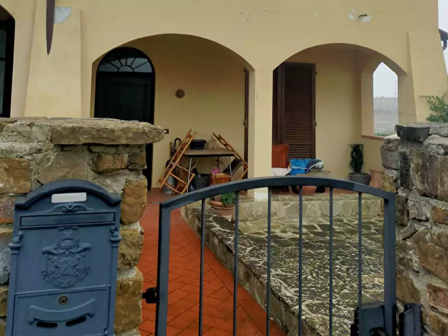 Immagine 7 di Appartamento in vendita  in Piazza Don Ugo Cianferoni  a Barberino Tavarnelle