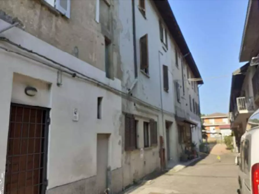 Immagine 4 di Porzione di casa in vendita  in Via XXV Aprile a Besozzo