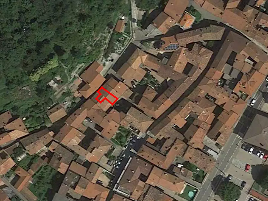 Immagine 10 di Porzione di casa in vendita  in Via G. Marconi a Besano