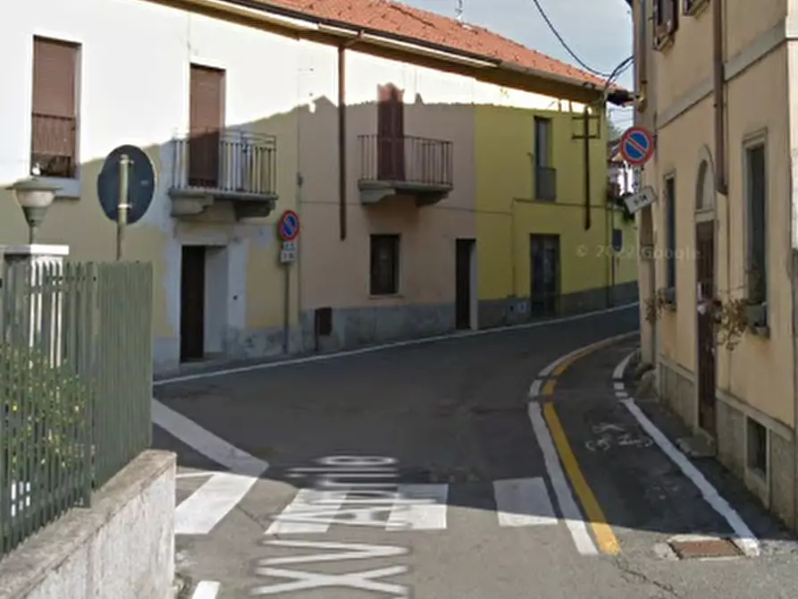 Immagine 10 di Garage in vendita  in Via XXV Aprile a Canonica D'adda