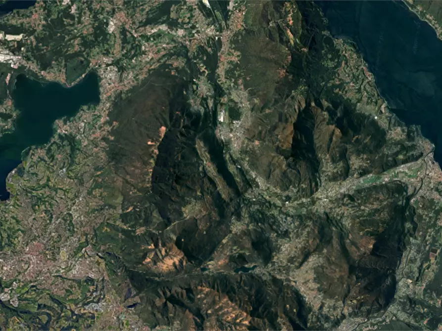 Immagine 17 di Porzione di casa in vendita  in Via della Chiesa a Cuvio