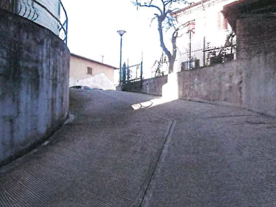 Immagine 4 di Garage in vendita  in Via XXV Aprile a Canonica D'adda