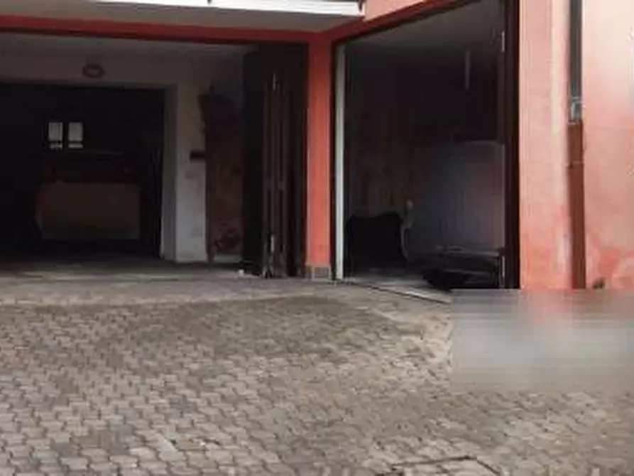 Immagine 1 di Garage in vendita  in Via Ca' Bosio a Peia