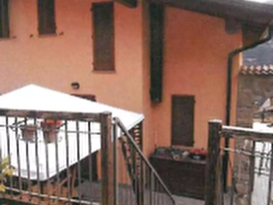 Immagine 3 di Appartamento in vendita  in Via San Giorgio a Ranzanico