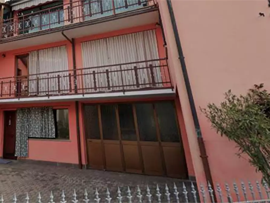 Immagine 3 di Magazzino in vendita  in Via Ca' Bosio  a Peia