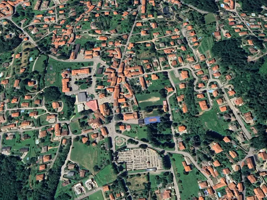 Immagine 12 di Appartamento in vendita  in Piazza Santo Stefano a Laveno-Mombello