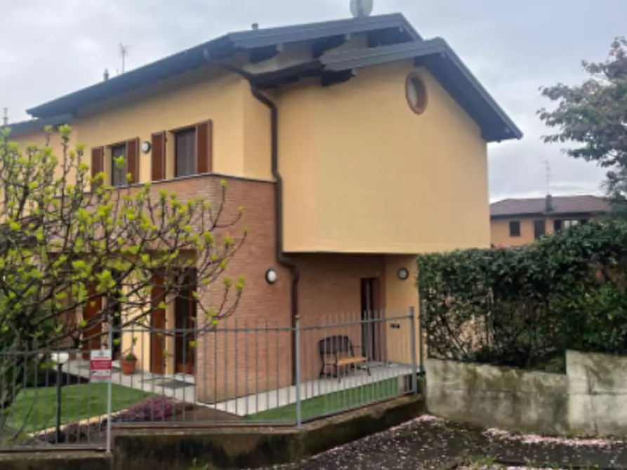 Immagine 4 di Villetta a schiera in vendita  in Via Manzoni a Albiolo