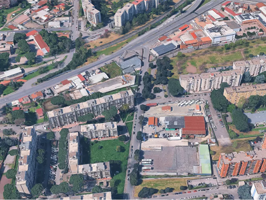 Immagine 4 di Garage in vendita  in via di Grotta di Gregna a Roma