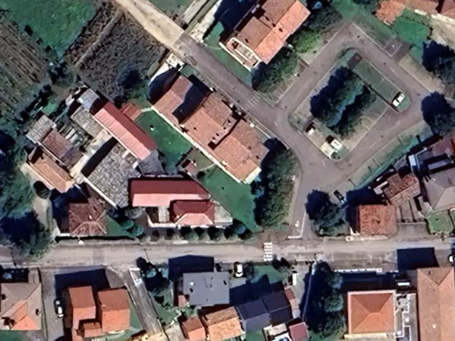 Immagine 7 di Garage in vendita  in Via Silvio Pellico a Gaiarine