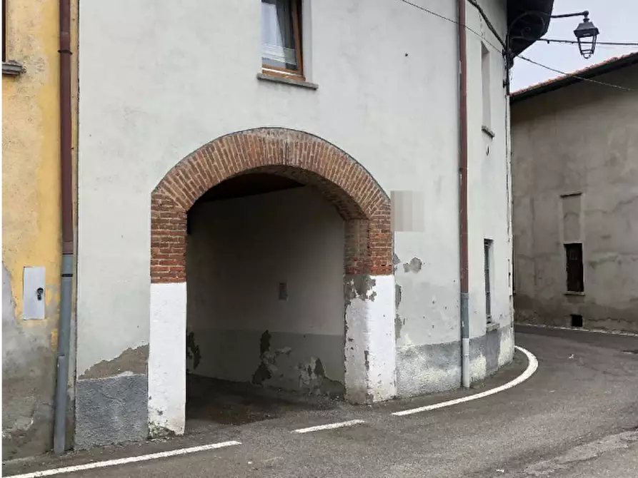 Immagine 2 di Appartamento in vendita  in Via Antonio Riva a Crosio Della Valle