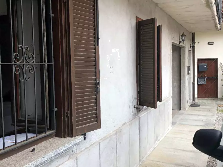 Immagine 3 di Appartamento in vendita  in Via Antonio Riva a Crosio Della Valle