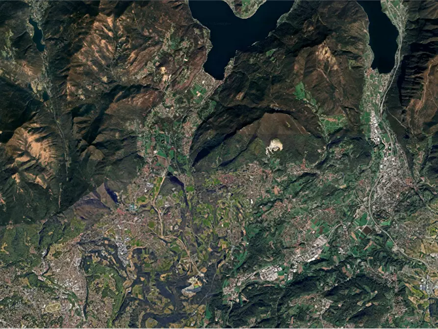 Immagine 20 di Porzione di casa in vendita  in Via G. Marconi a Besano