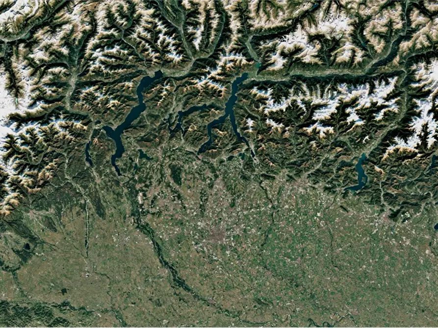 Immagine 23 di Porzione di casa in vendita  in Via G. Marconi a Besano