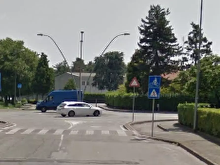 Immagine 5 di Appartamento in vendita  in Viale degli Oleandri a Verdellino