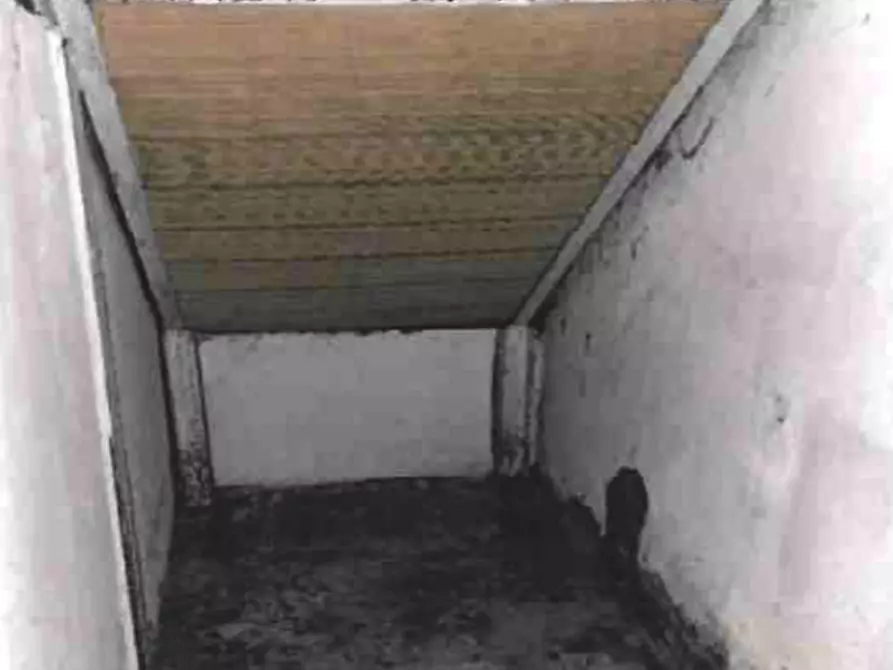 Immagine 2 di Magazzino in vendita  in Via Benedetto Varchi a Firenze