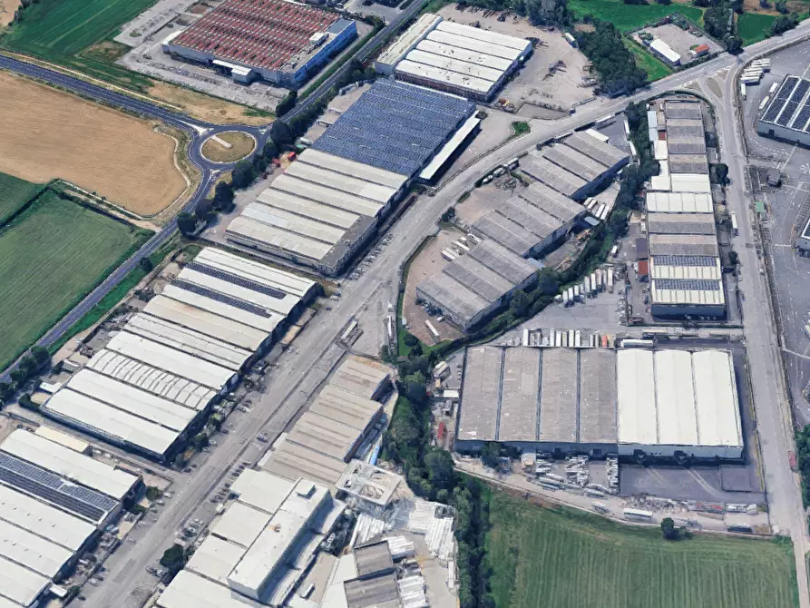 Immagine 4 di Capannone industriale in vendita  in Corso Italia a Verdello