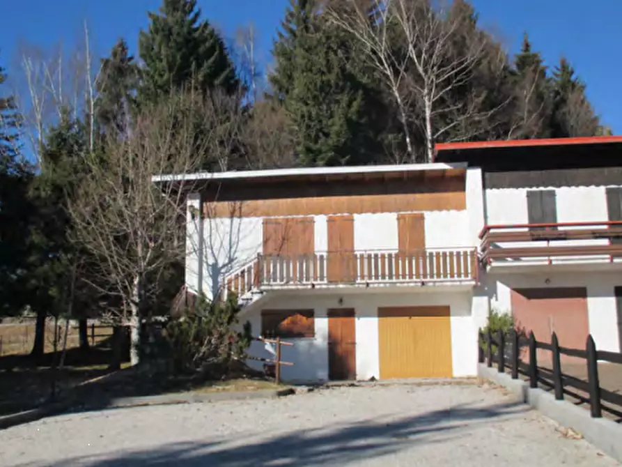 Immagine 1 di Porzione di casa in vendita  in Via Monte Colombera a Tambre