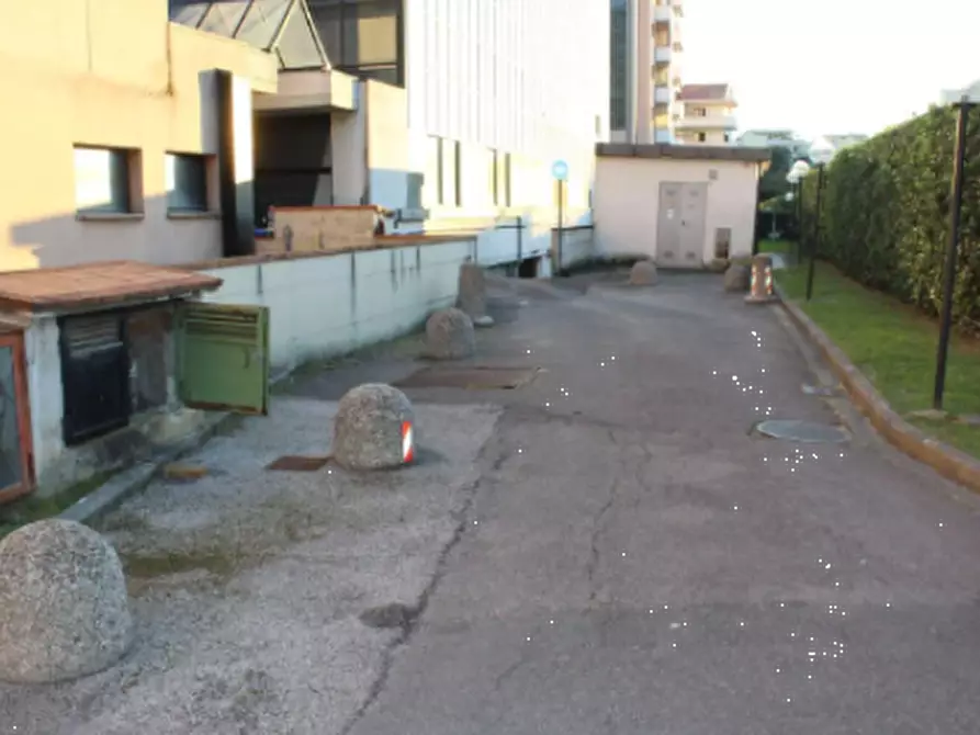 Immagine 4 di Magazzino in vendita  in Viale Montegrappa a Prato