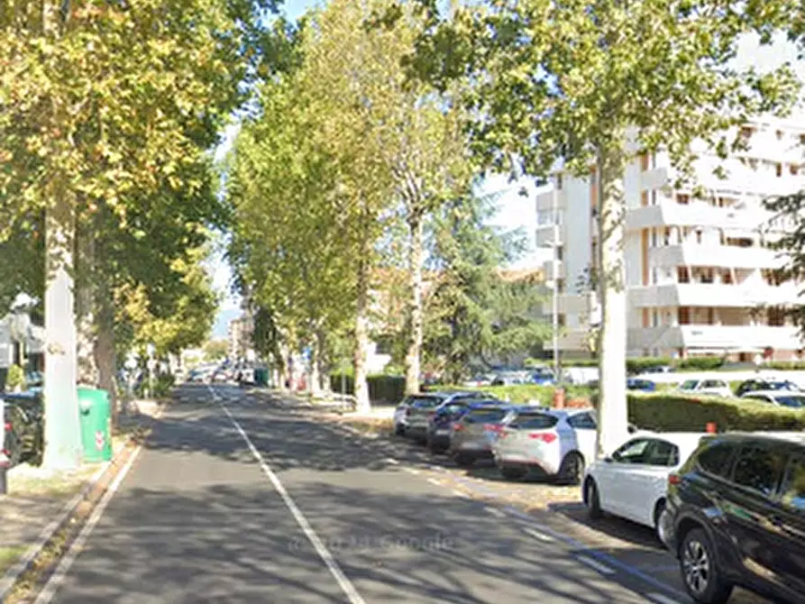 Immagine 6 di Magazzino in vendita  in Viale Montegrappa a Prato