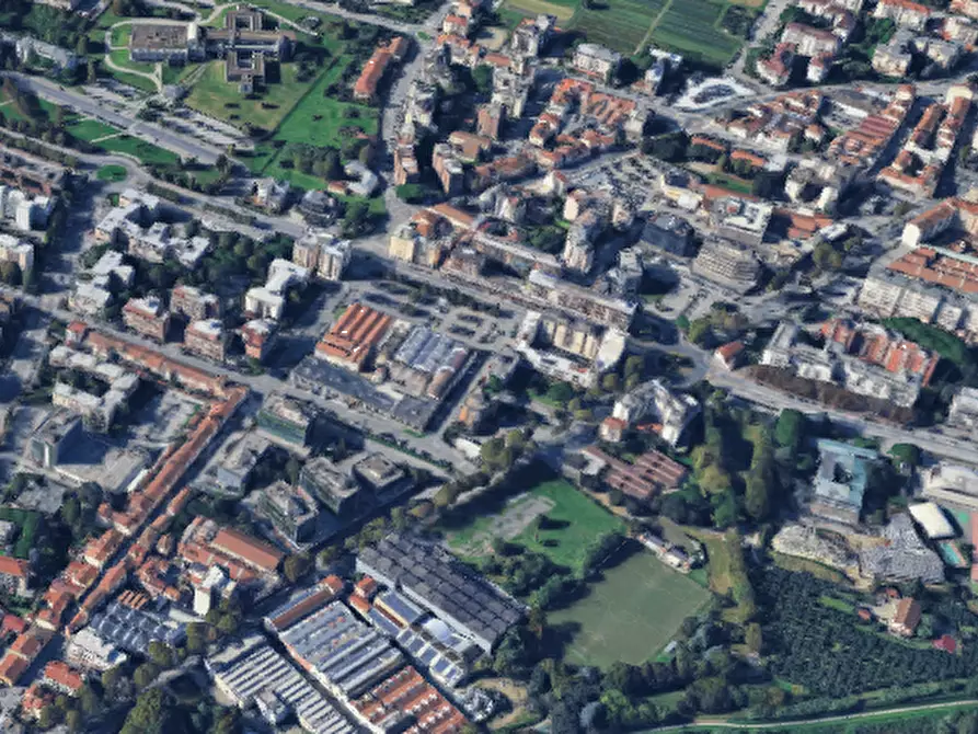 Immagine 8 di Magazzino in vendita  in Viale Montegrappa a Prato