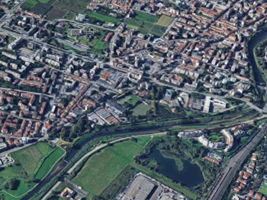 Immagine 9 di Magazzino in vendita  in Viale Montegrappa a Prato