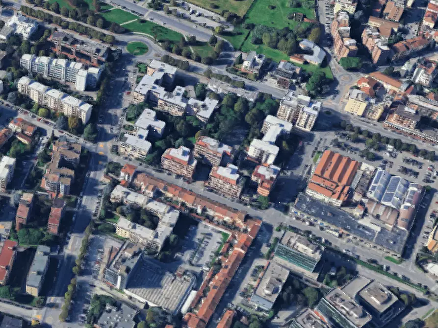 Immagine 5 di Magazzino in vendita  in Via Ferrucci a Prato