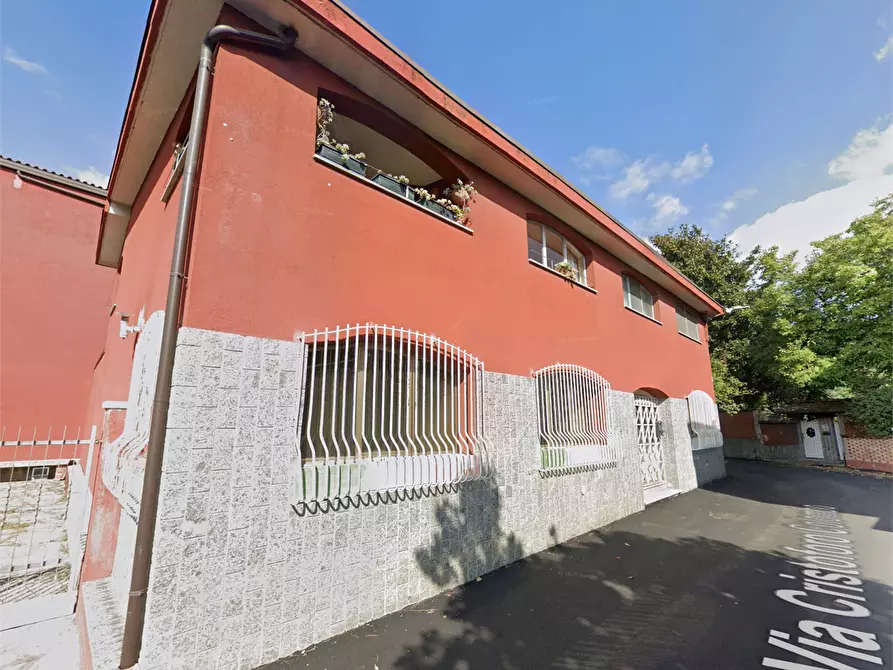 Immagine 3 di Appartamento in vendita  in Via Colombo a Leggiuno