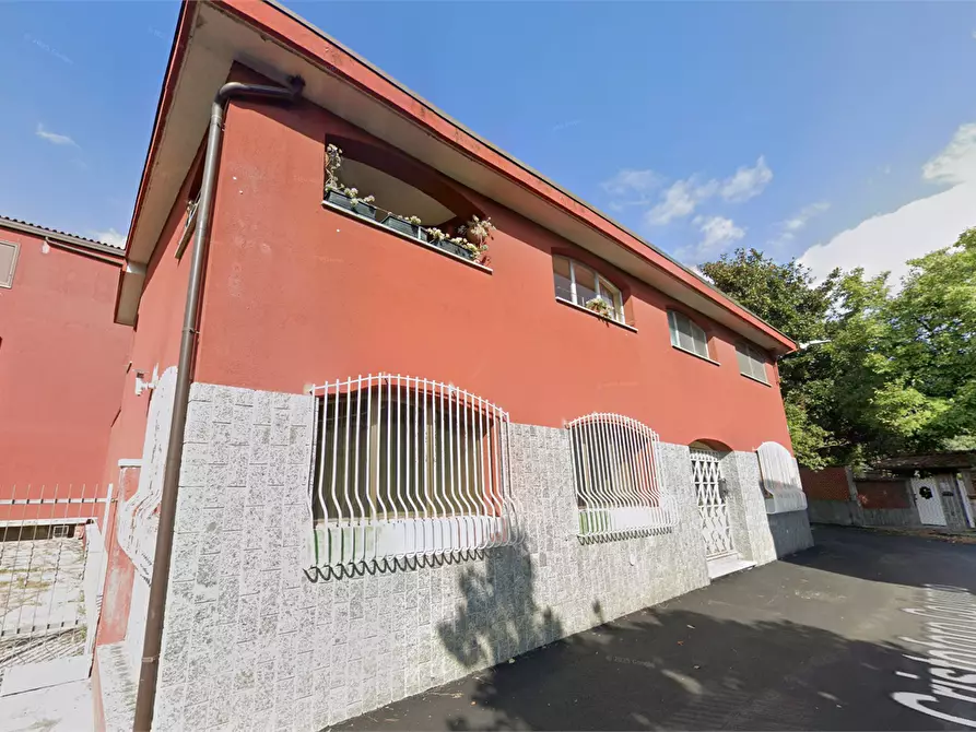 Immagine 8 di Appartamento in vendita  in Via Colombo a Leggiuno