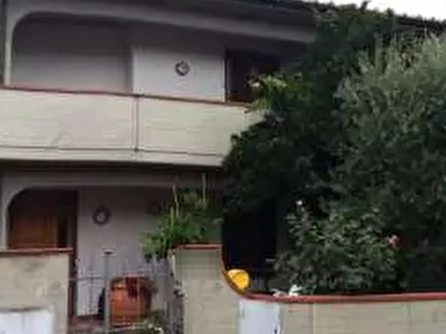 Immagine 1 di Appartamento in vendita  in Via Sebastiano del Buono a Prato