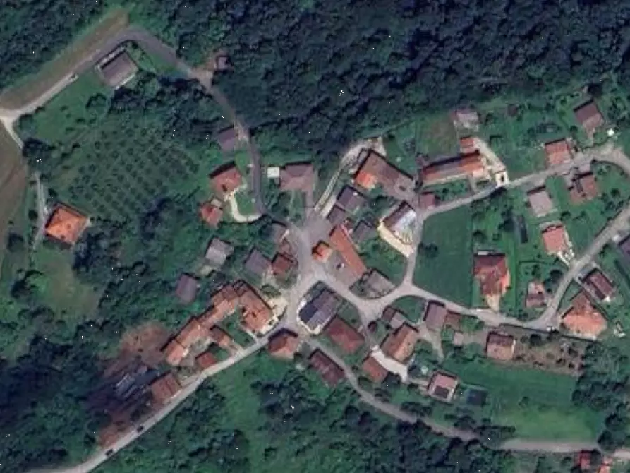 Immagine 2 di Magazzino in vendita  in Via Colle a Pinzano Al Tagliamento