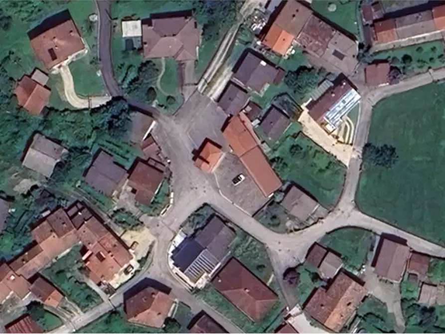 Immagine 1 di Magazzino in vendita  in Via Colle a Pinzano Al Tagliamento