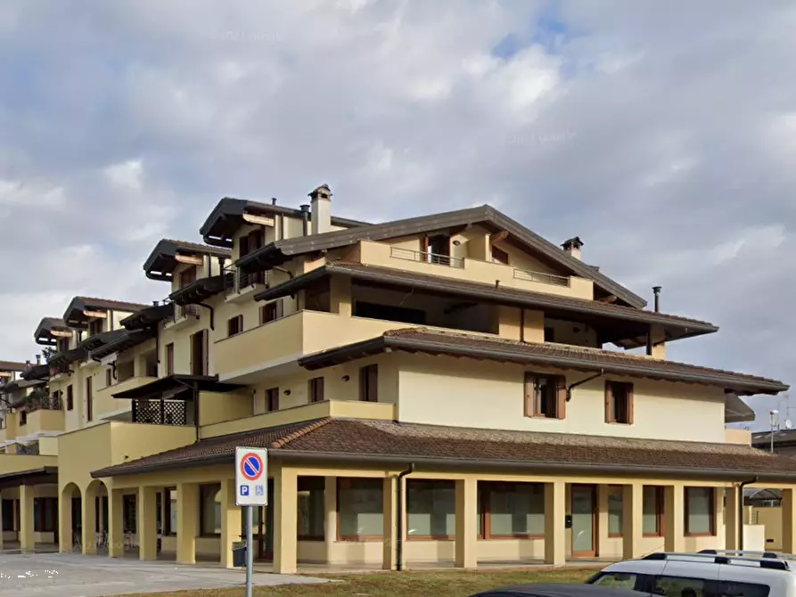 Immagine 4 di Negozio in vendita  in Piazza San Valentino a Pagnacco