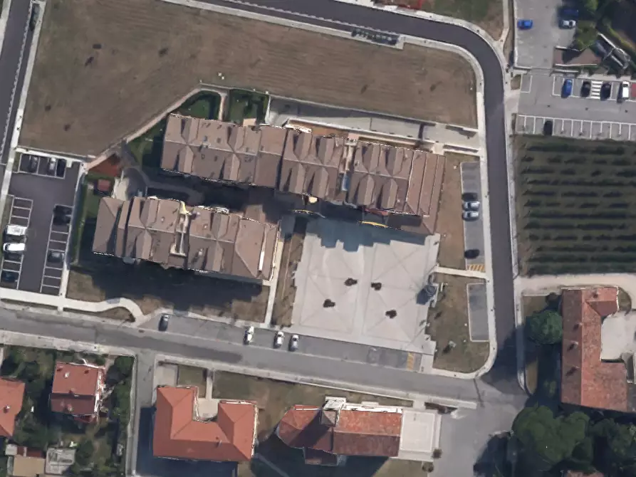 Immagine 10 di Negozio in vendita  in Piazza San Valentino a Pagnacco